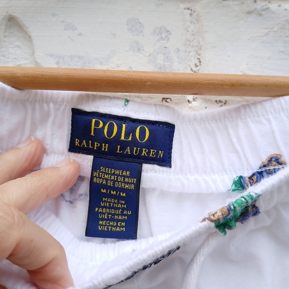 Polo Ralph Lauren All Over Bear Print Shorts - Picture 6 of 8